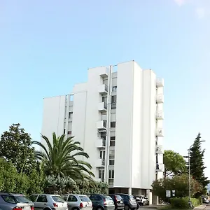 多米瑞阿契希萨尼罗旅馆